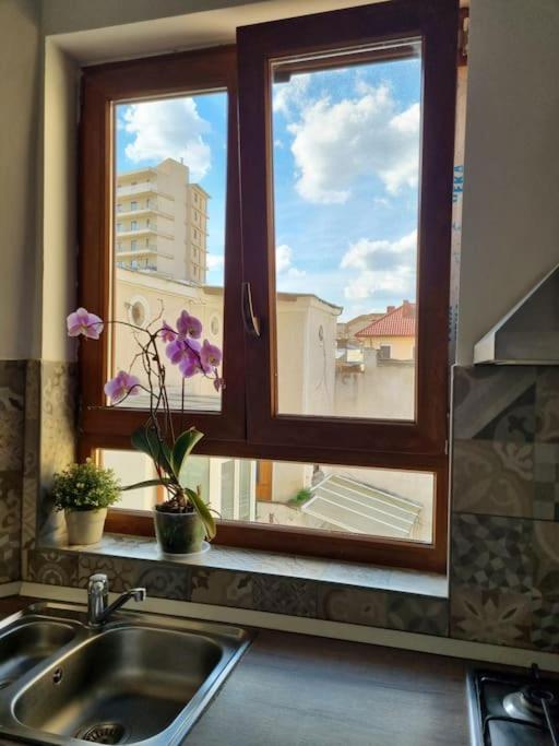 Cozy Apartment Near City Center Bükreş Dış mekan fotoğraf