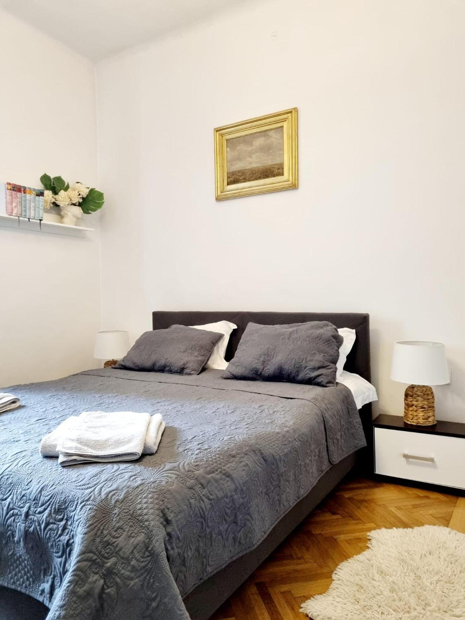 Cozy Apartment Near City Center Bükreş Dış mekan fotoğraf