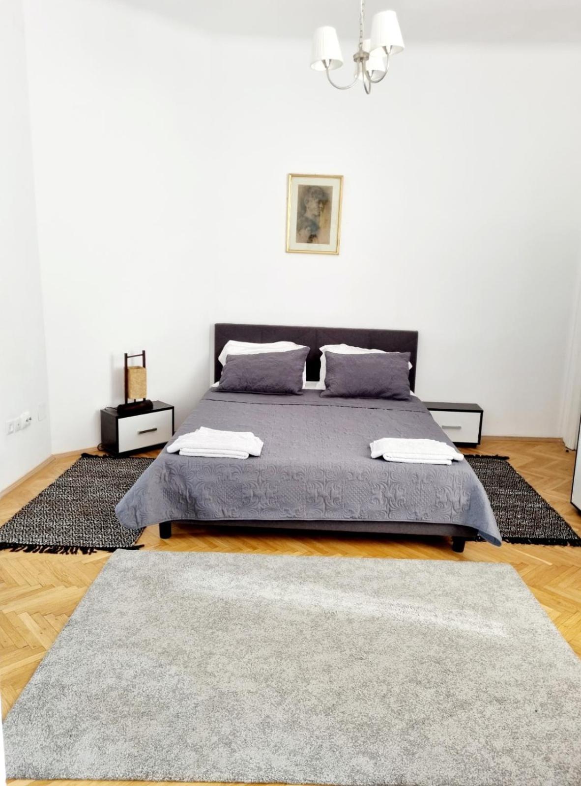 Cozy Apartment Near City Center Bükreş Dış mekan fotoğraf